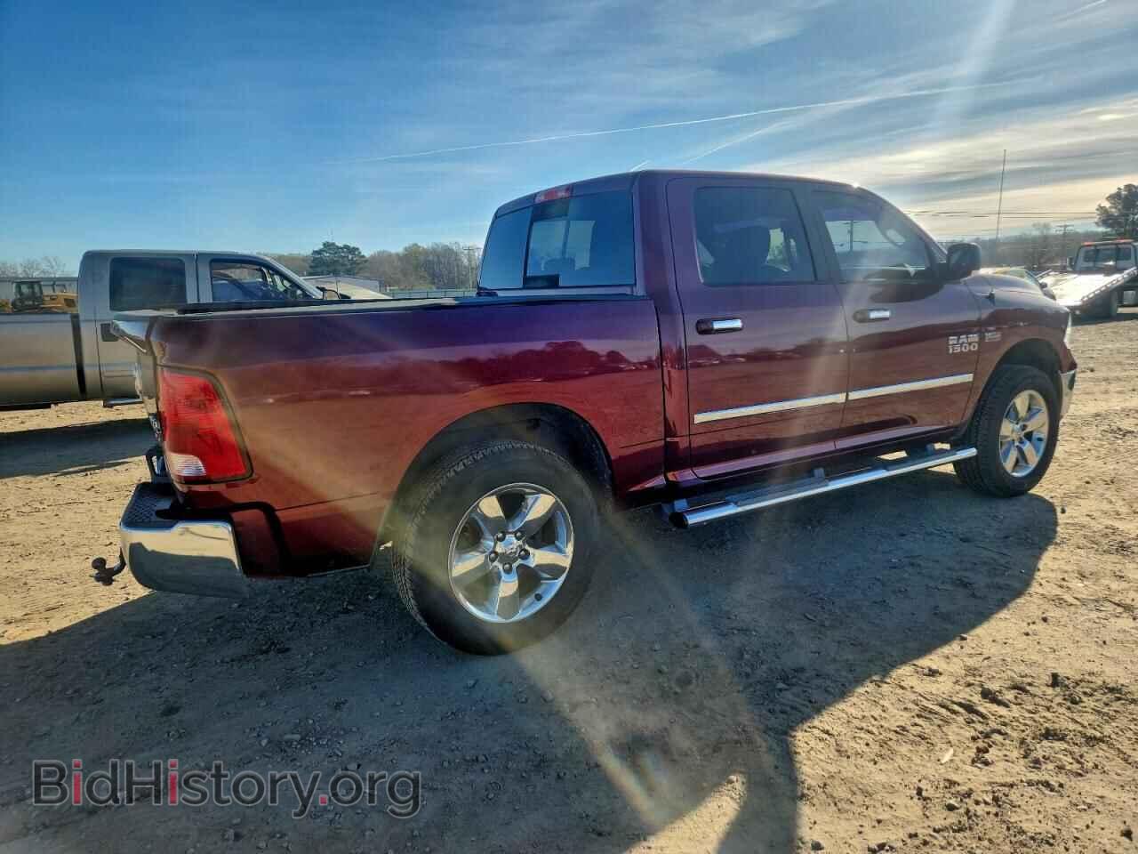 2018 RAM 1500 - VIN: 3C6RR7LT4JG123123 - Фото 3