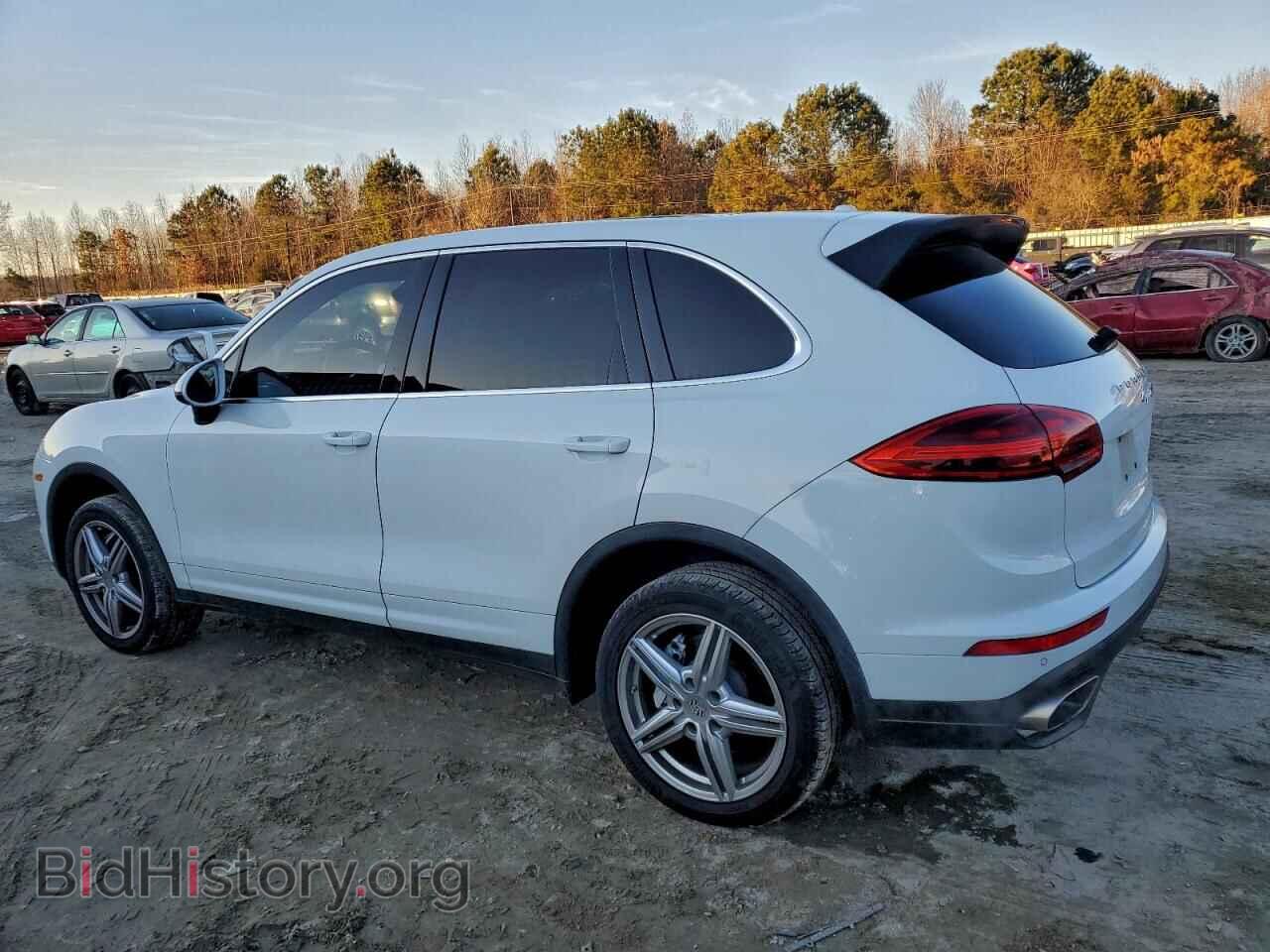 2016 PORSCHE CAYENNE - VIN: WP1AA2A22GLA00831 - Фото 2