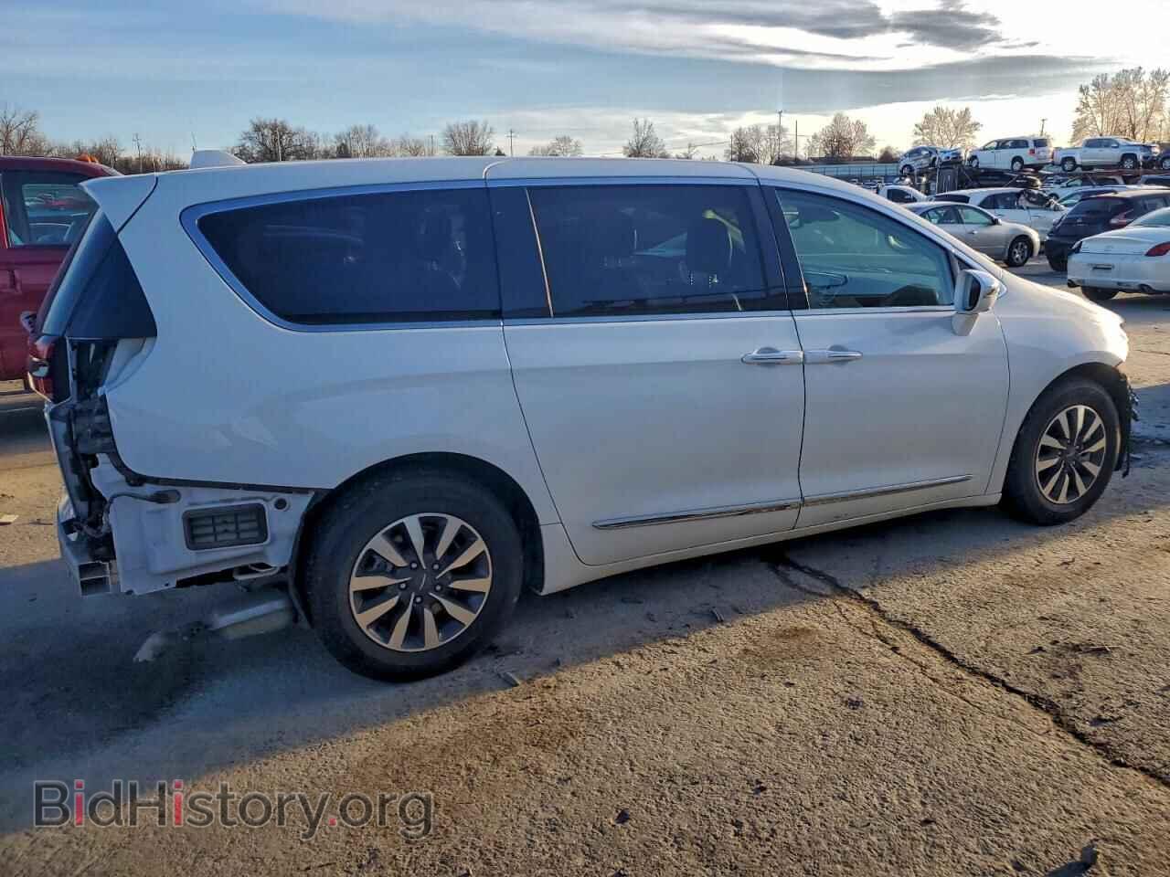 2022 CHRYSLER PACIFICA - VIN: 2C4RC1S75NR183536 - Фото 3