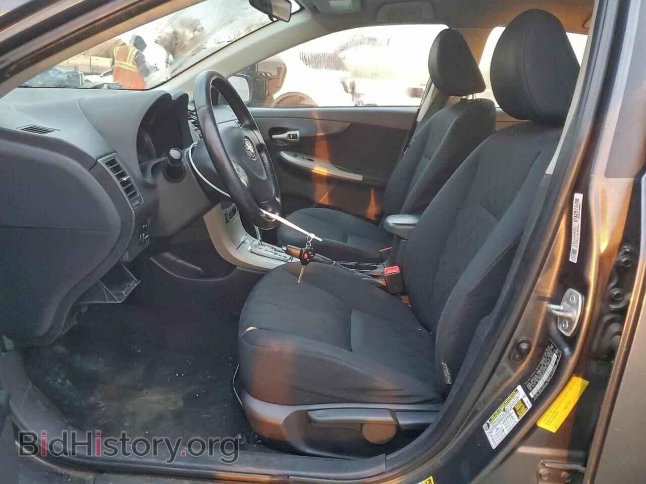 2010 TOYOTA COROLLA - VIN: 2T1BU4EE2AC327595 - Фото 7