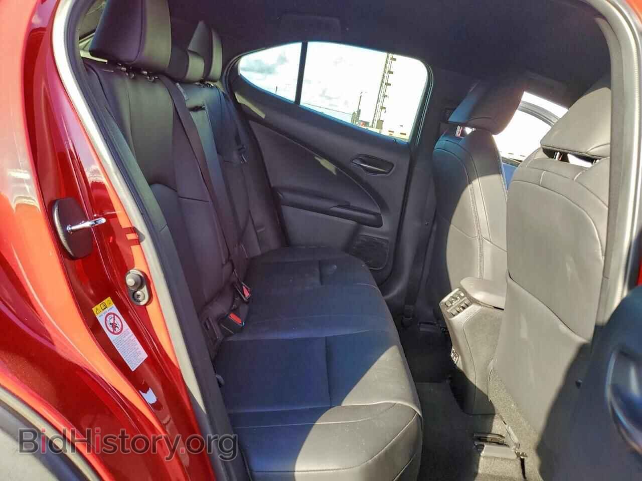 2019 LEXUS UX 200 - VIN: JTHY3JBH2K2012580 - Photo 11