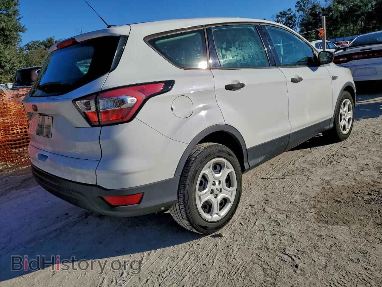 2017 FORD ESCAPE - VIN: 1FMCU0F75HUC12415 - Фото 3