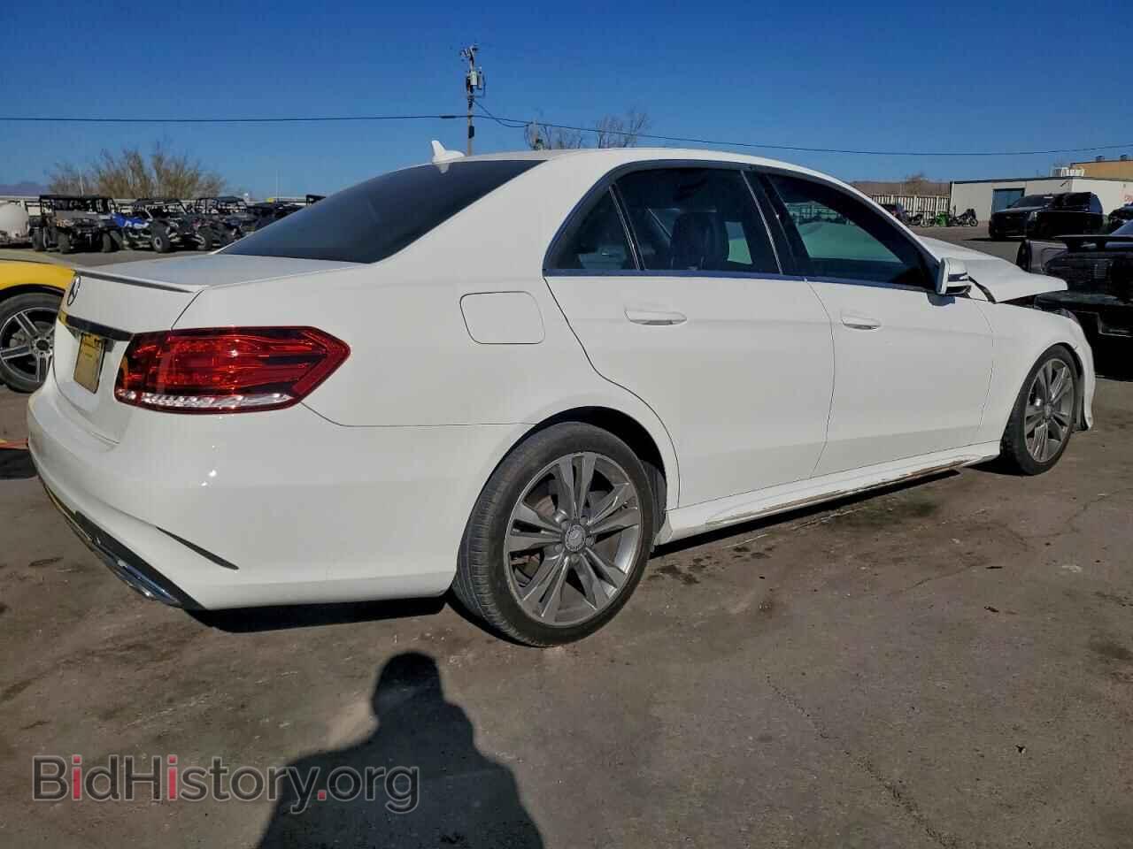 2014 MERCEDES-BENZ E-CLASS - VIN: WDDHF5KB2EA913878 - Фото 3