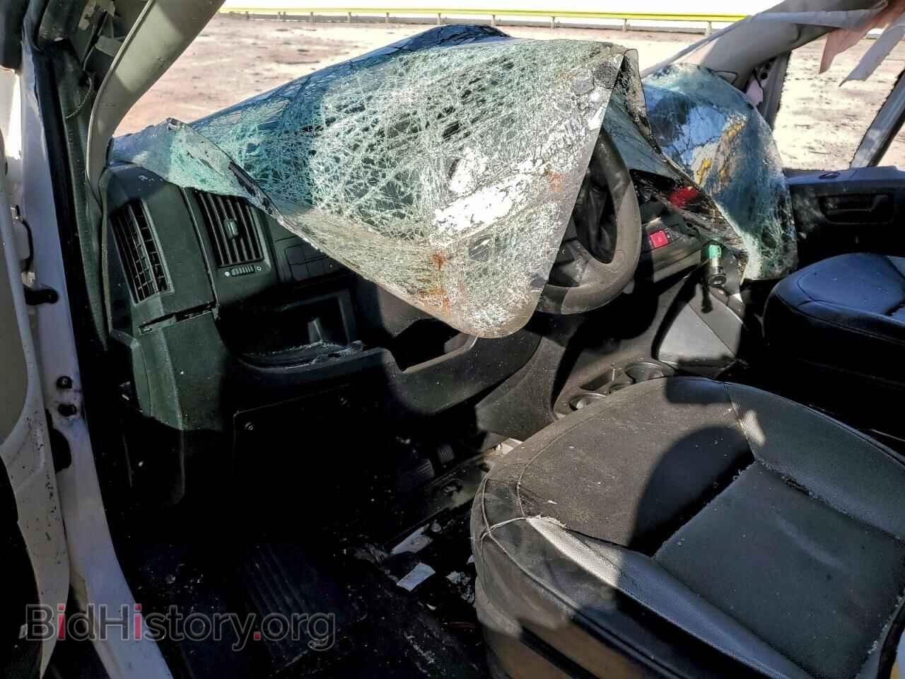 2015 RAM All Models - VIN: 3C6TRVAG7FE516259 - Photo 8