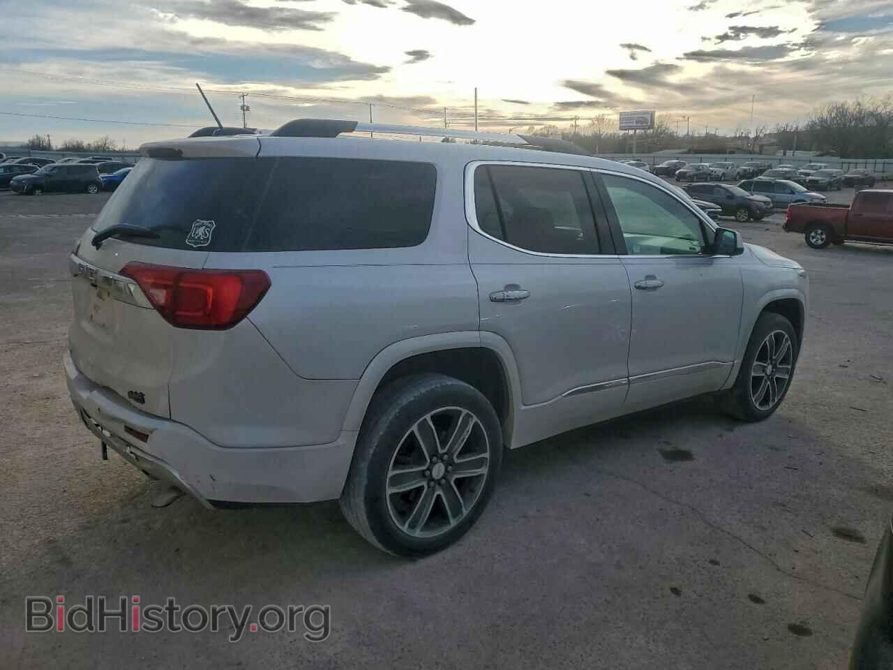 2017 GMC ACADIA DEN - VIN: 1GKKNPLS6HZ201574 - Фото 3