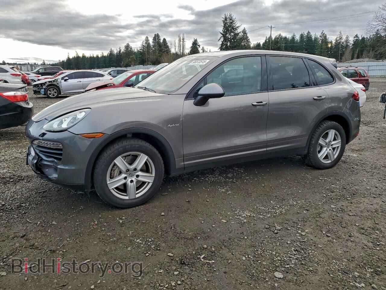 Photo WP1AE2A28CLA93062 - PORSCHE CAYENNE 2012