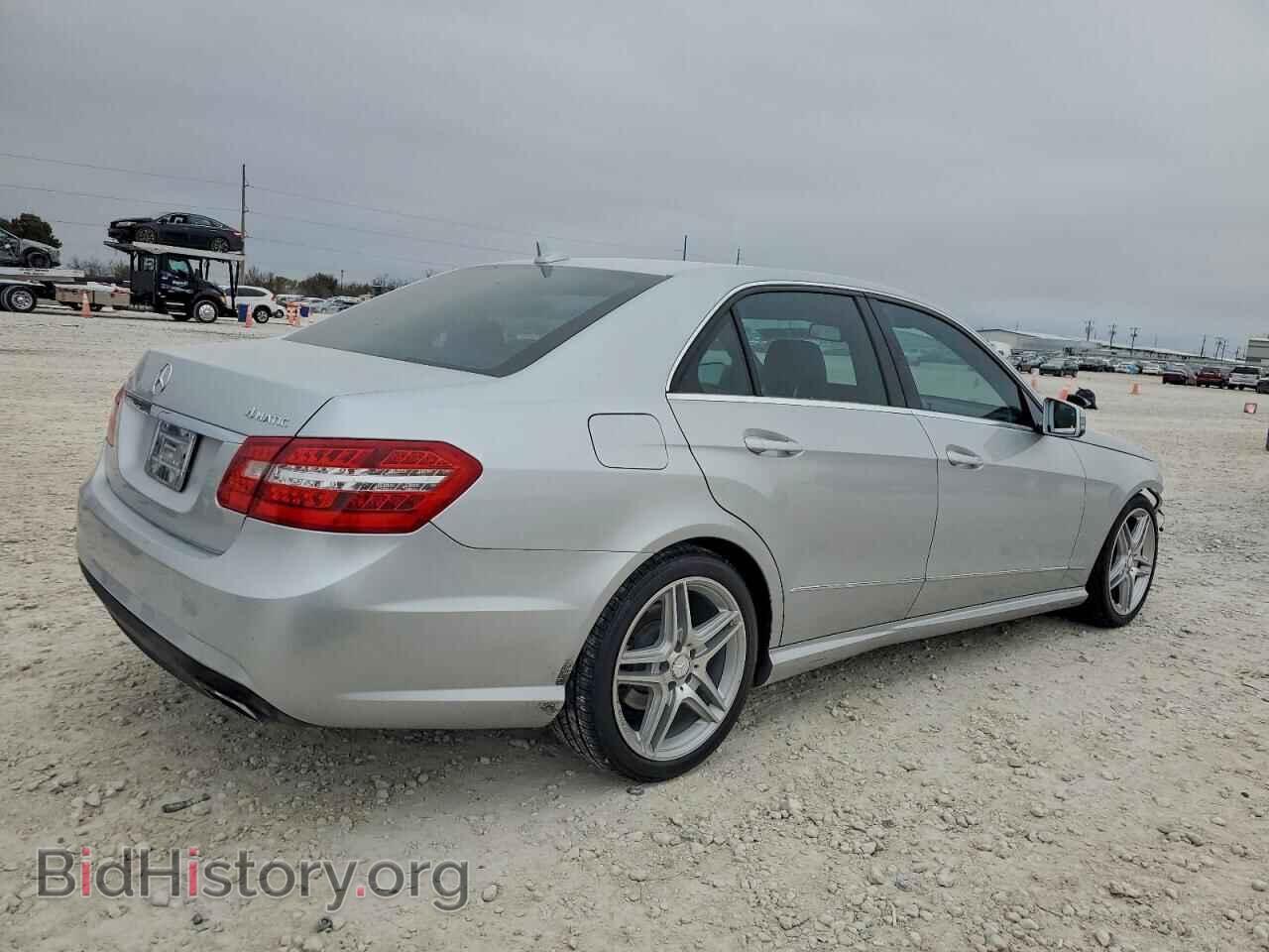 2011 MERCEDES-BENZ E-CLASS - VIN: WDDHF8HB6BA367672 - Фото 3