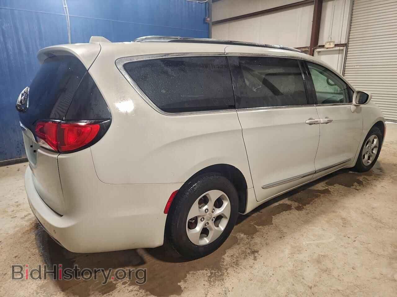 2017 CHRYSLER PACIFICA - VIN: 2C4RC1EG6HR592113 - Фото 3