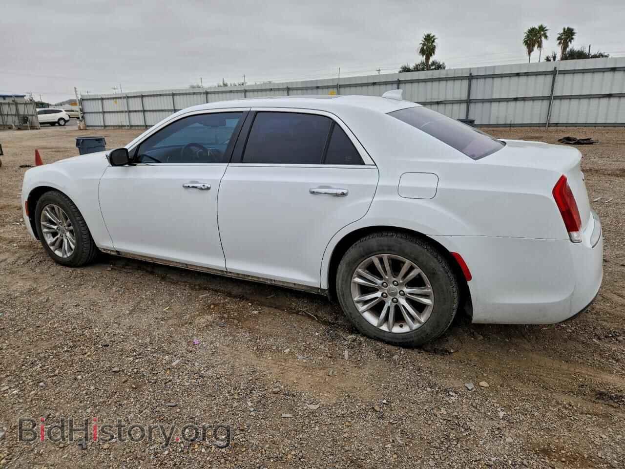 2016 CHRYSLER 300 - VIN: 2C3CCAEG0GH181790 - Фото 2