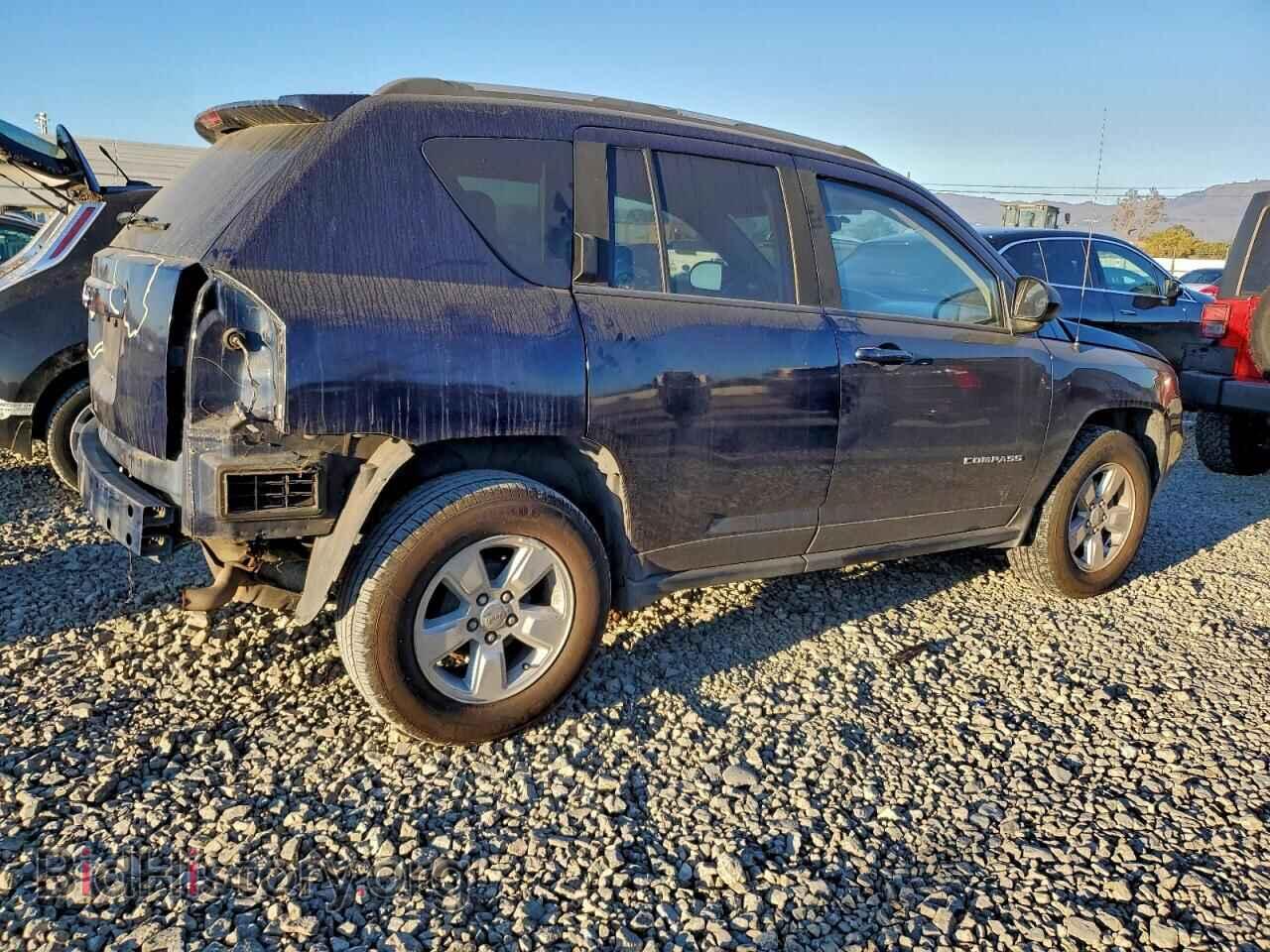 2015 JEEP COMPASS - VIN: 1C4NJCBAXFD397051 - Фото 3