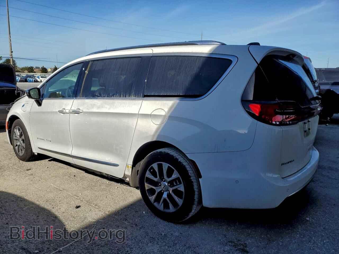 2023 CHRYSLER PACIFICA - VIN: 2C4RC1N77PR500277 - Фото 2
