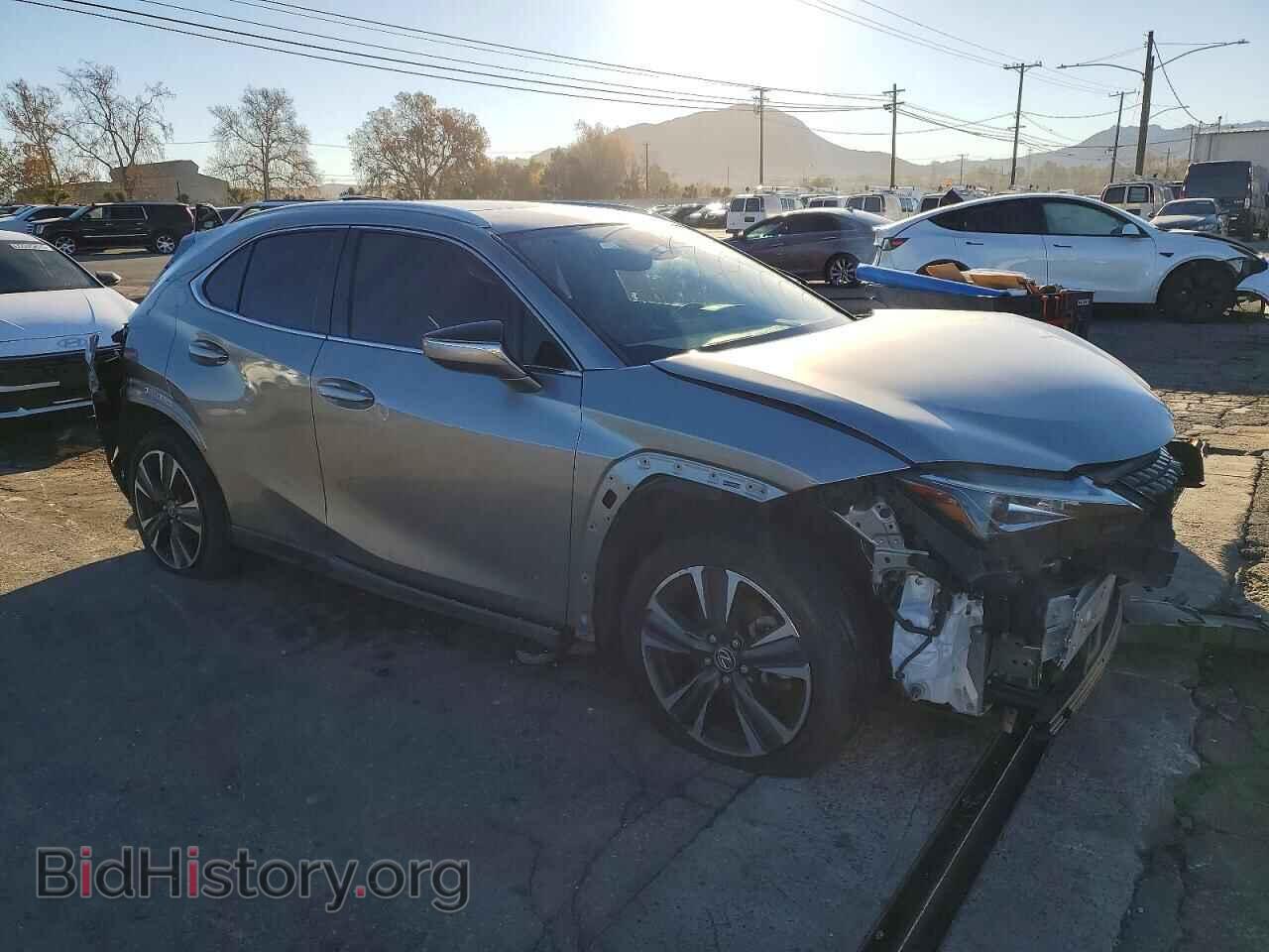 2019 LEXUS UX 200 - VIN: JTHY3JBH2K2016774 - Photo 4
