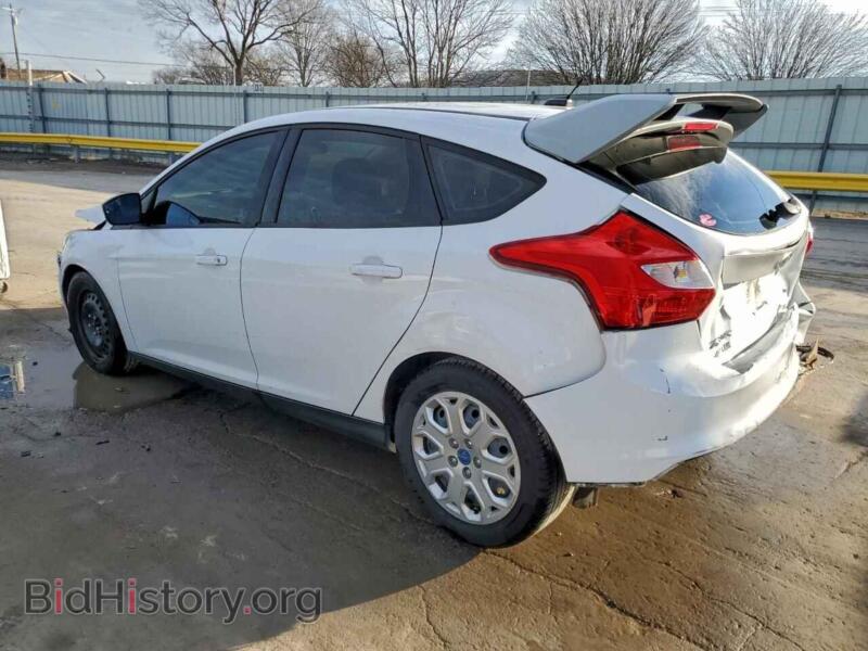 2012 Ford FOCUS (VIN 1FAHP3K21CL213840) — фото 2 из 15