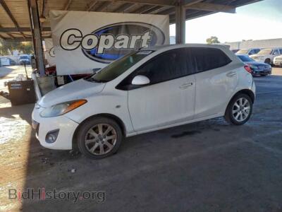 2014 Mazda 2 Touring, белый — VIN JM1DE1LZ4E0177435, Copart