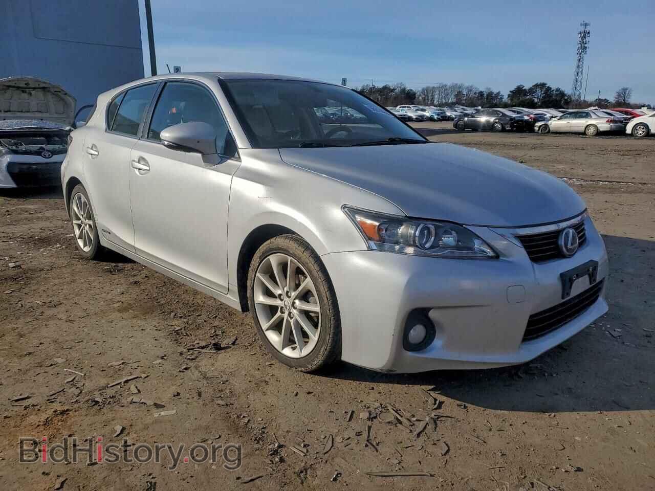 2011 LEXUS CT 200 - VIN: JTHKD5BH5B2010400 - Photo 4