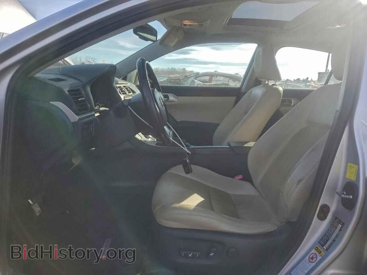 2011 LEXUS CT 200 - VIN: JTHKD5BH5B2010400 - Photo 7