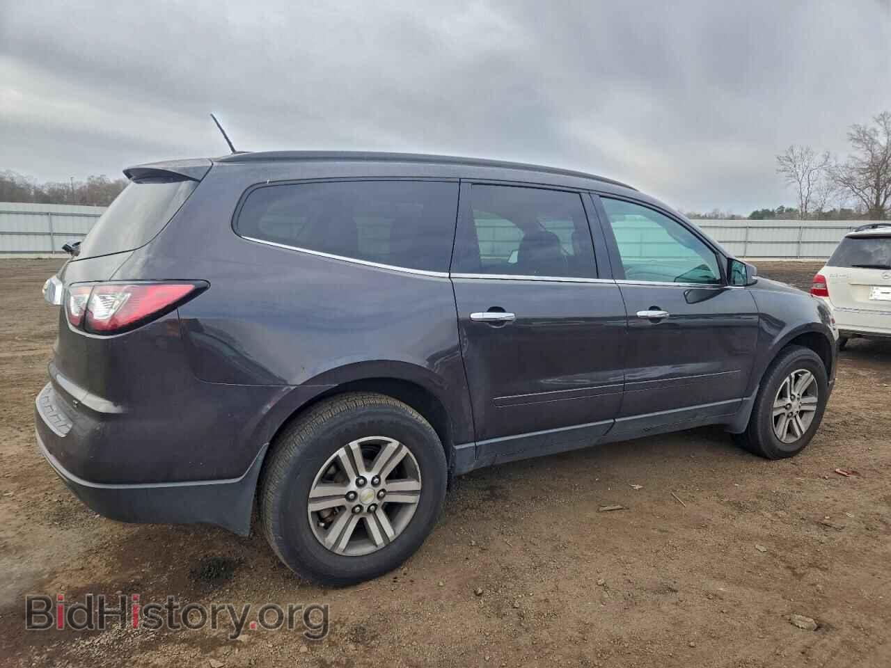 2017 CHEVROLET TRAVERSE - VIN: 1GNKRHKD9HJ243851 - Фото 3