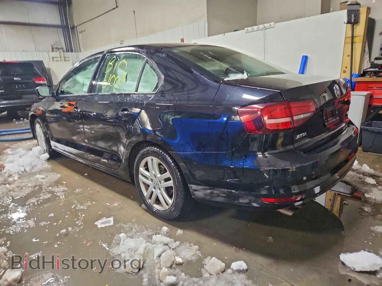 2018 VOLKSWAGEN JETTA - VIN: 3VW2B7AJ4JM229585 - Фото 2