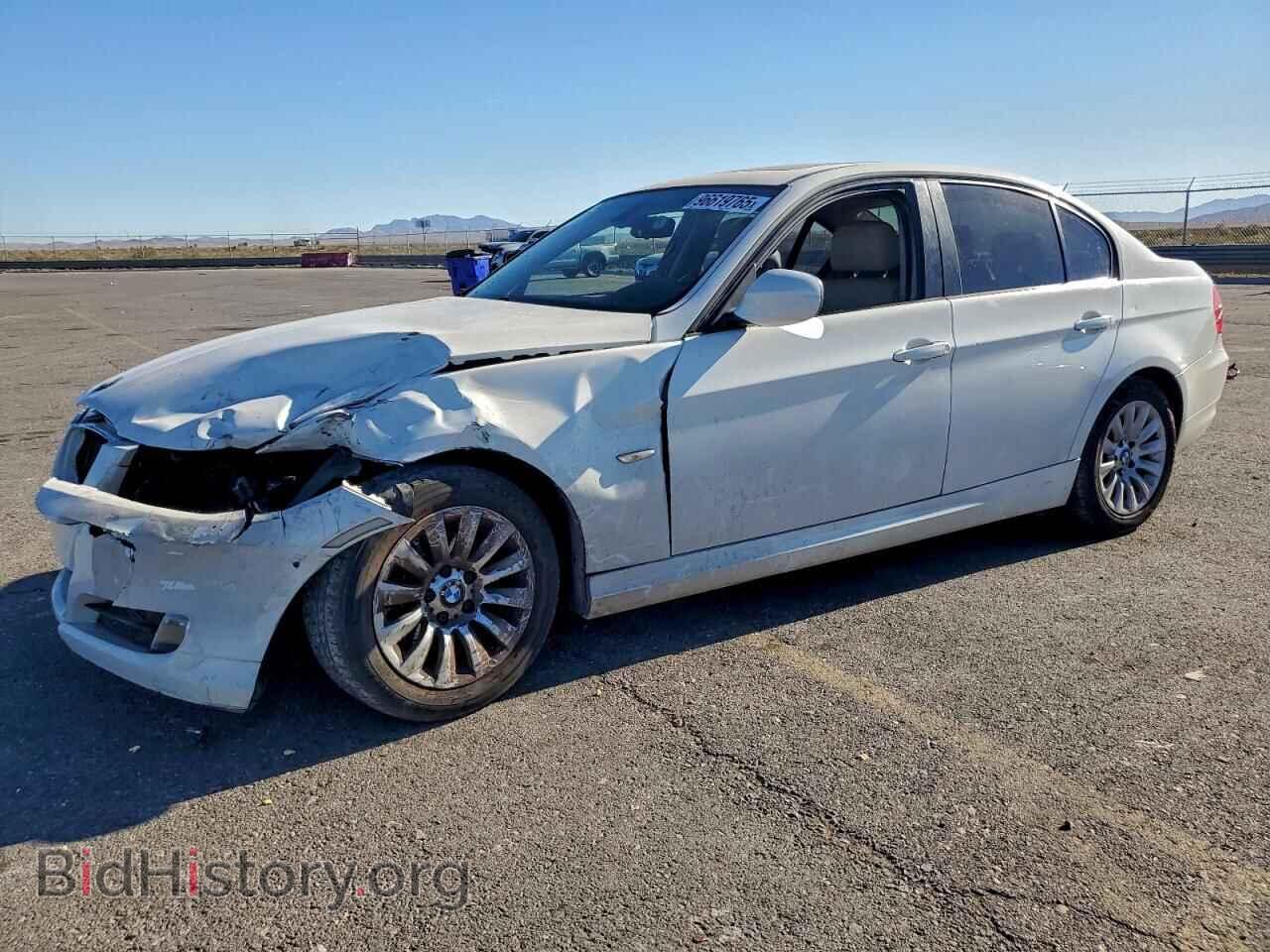Photo WBAPH73529E128566 - BMW 3 SERIES 2009