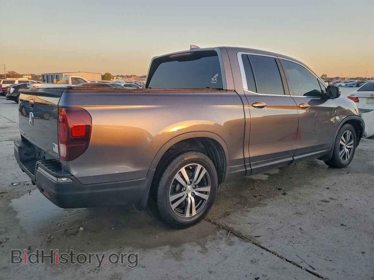2017 HONDA RIDGELINE - VIN: 5FPYK2F46HB007476 - Фото 3