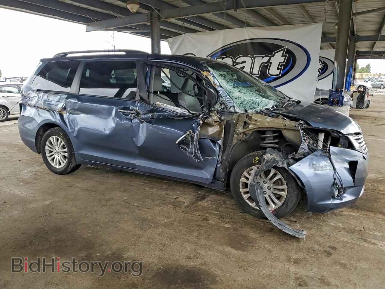 2017 TOYOTA All Models - VIN: 5TDYZ3DC2HS840112 - Фото 4
