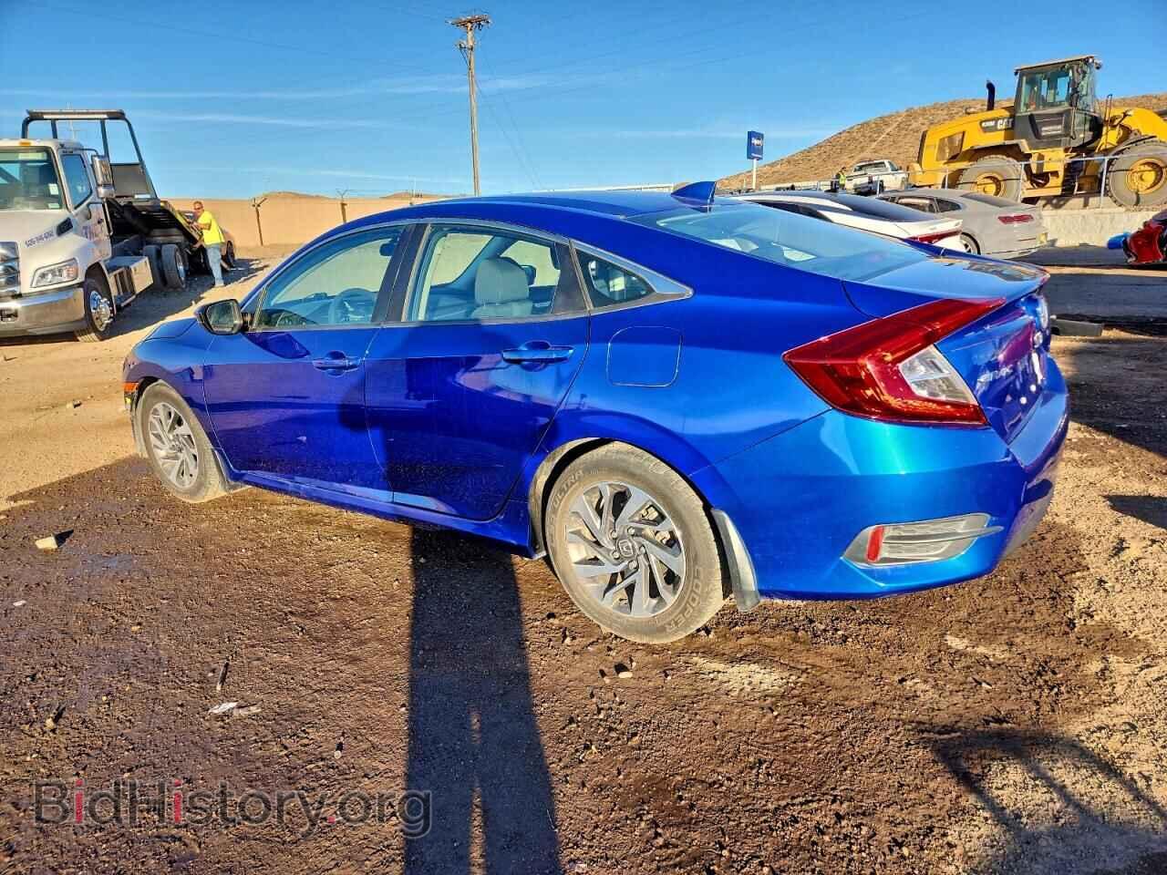 2017 HONDA CIVIC - VIN: 19XFC2F72HE010131 - Фото 2