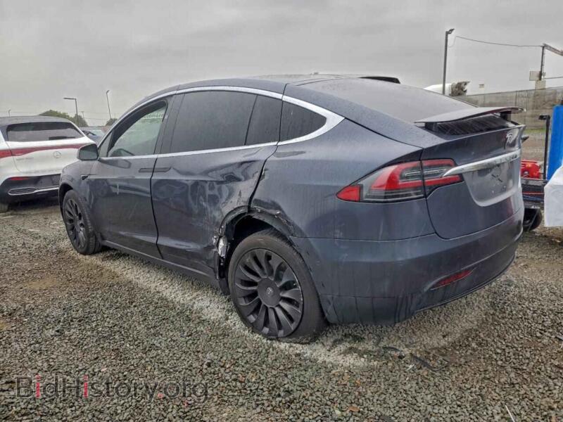 2020 Tesla MODEL X (VIN 5YJXCAE27LF305667) — фото 2 из 13