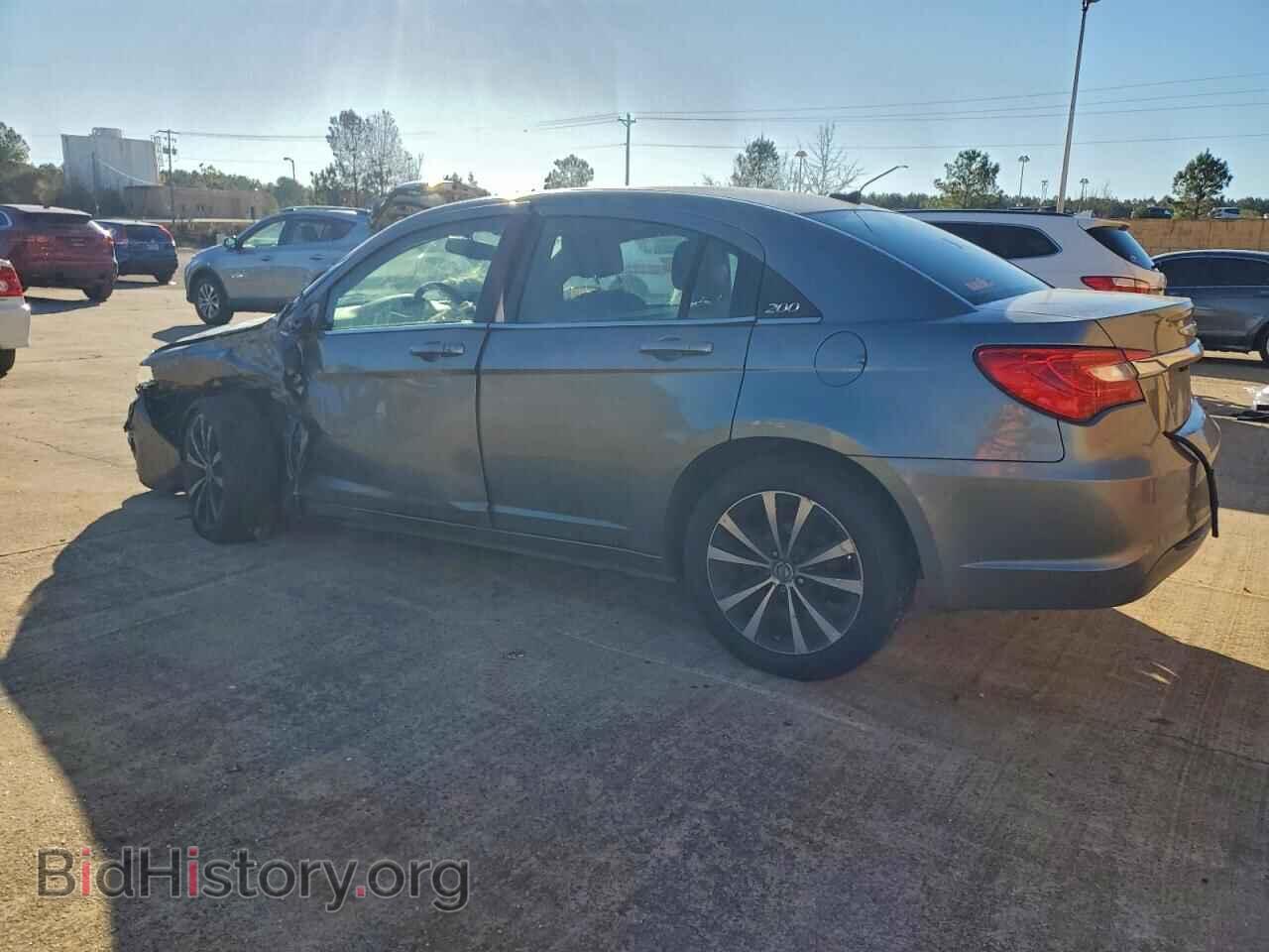 2013 CHRYSLER 200 - VIN: 1C3CCBBBXDN569997 - Фото 2