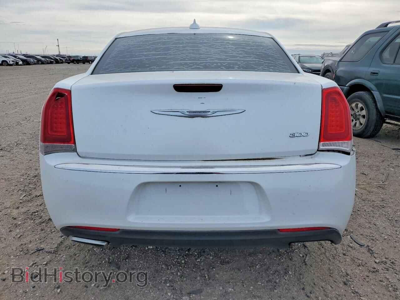2015 CHRYSLER 300 - VIN: 2C3CCAAG7FH735881 - Фото 6