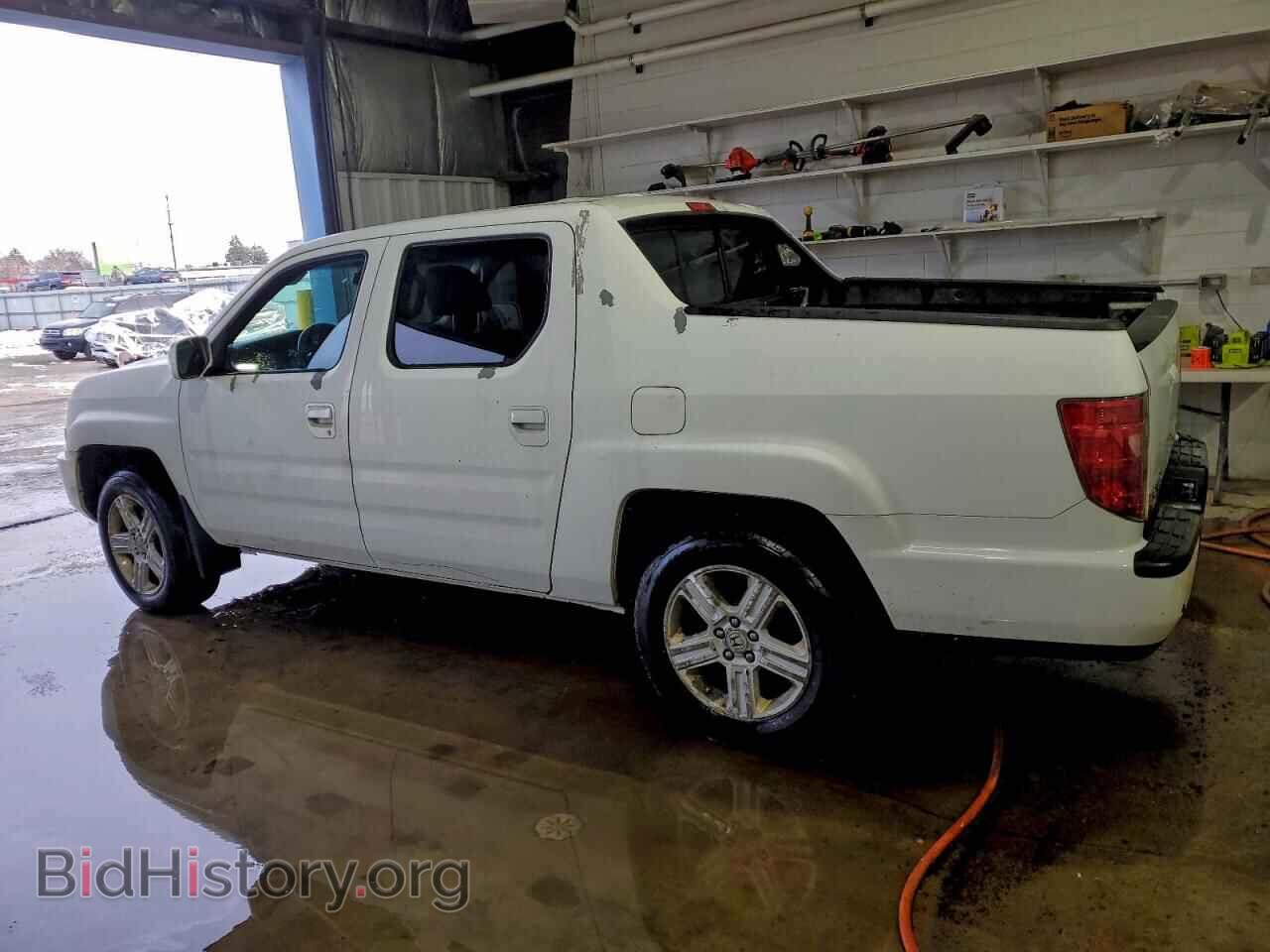2011 HONDA RIDGELINE - VIN: 5FPYK1F58BB003455 - Photo 2