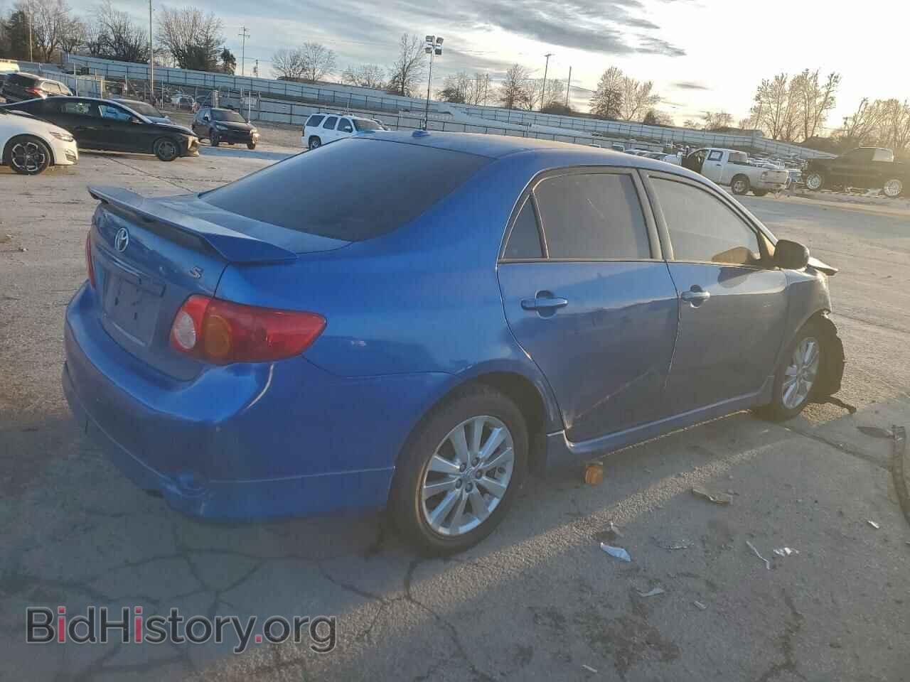 2010 TOYOTA COROLLA - VIN: 2T1BU4EE8AC421738 - Фото 3