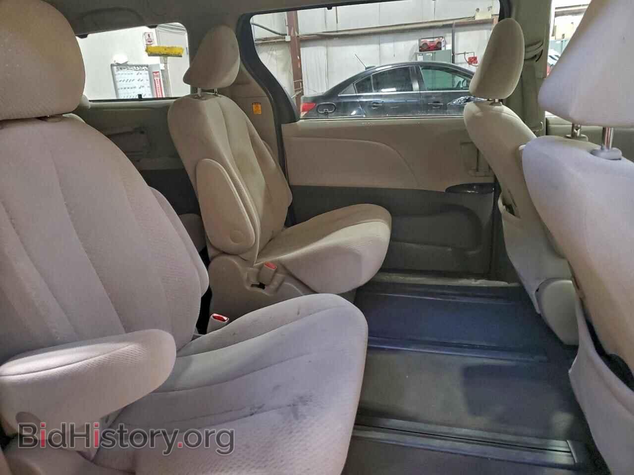 2011 TOYOTA All Models - VIN: 5TDJK3DC2BS008024 - Photo 11