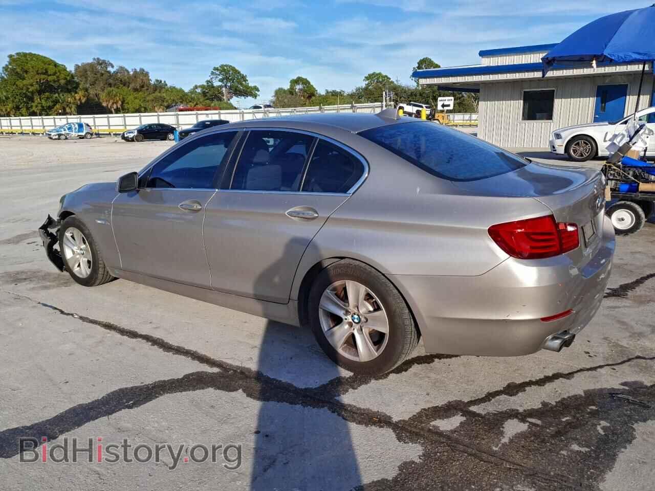 2012 BMW 5 SERIES - VIN: WBAXG5C52CDW84543 - Фото 2