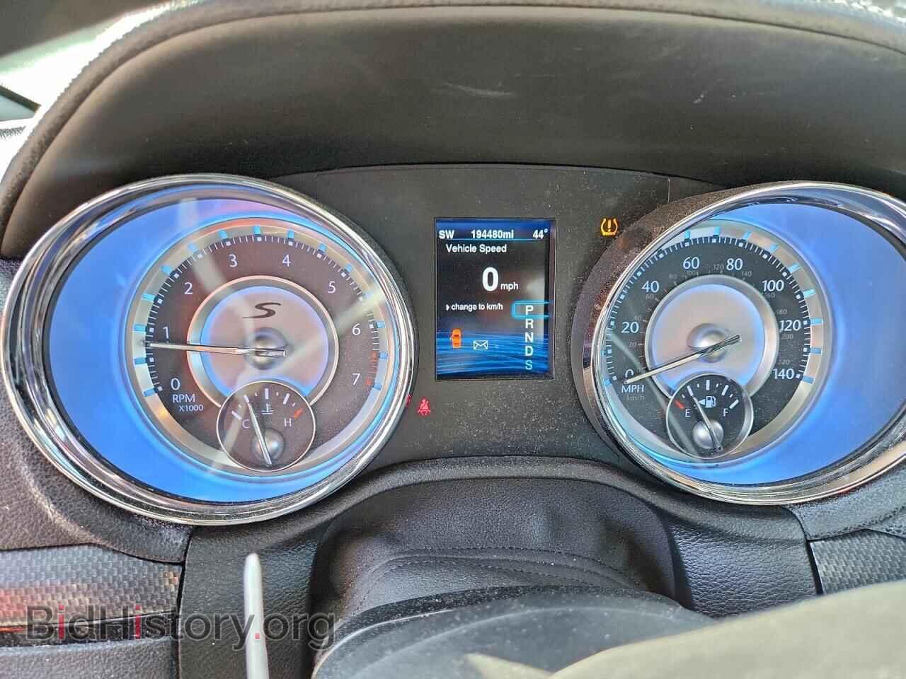 2014 CHRYSLER 300 - VIN: 2C3CCABG5EH141996 - Фото 9