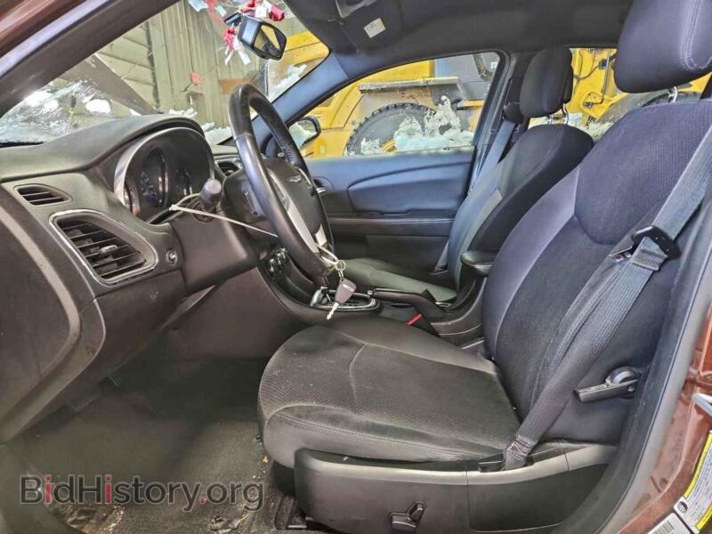 2013 Chrysler 200 (VIN 1C3CCBCG4DN506646) — photo 7 of 13