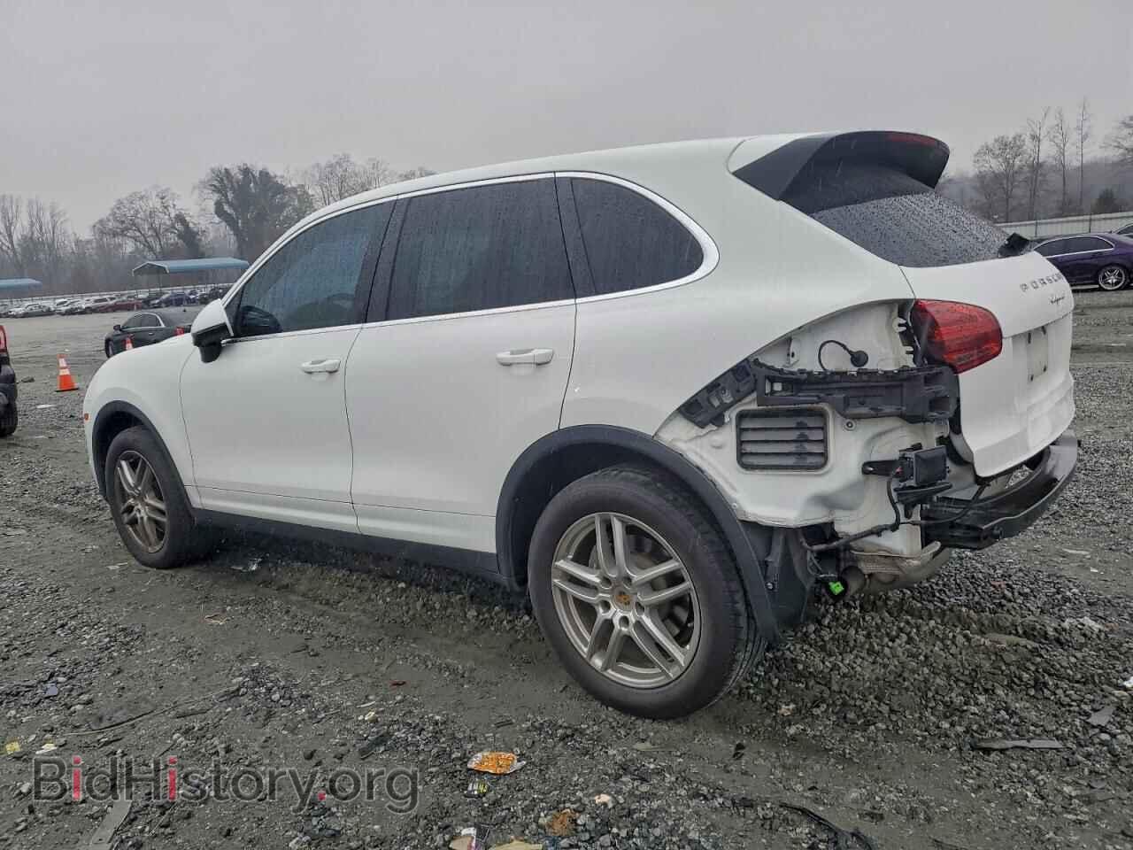 2016 PORSCHE CAYENNE - VIN: WP1AA2A25GLA04789 - Photo 2