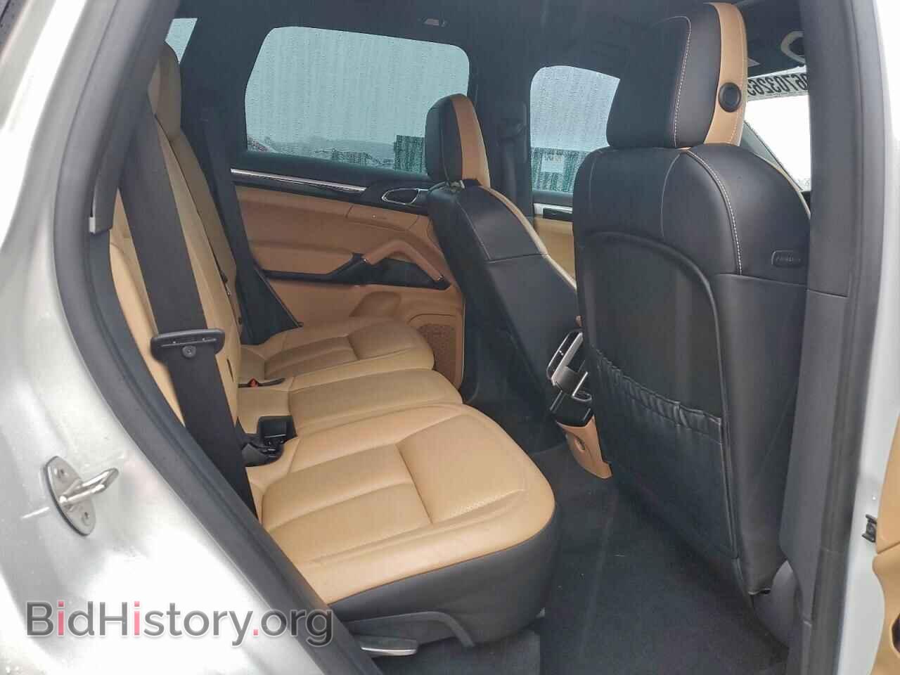 2016 PORSCHE CAYENNE - VIN: WP1AA2A25GLA04789 - Photo 11