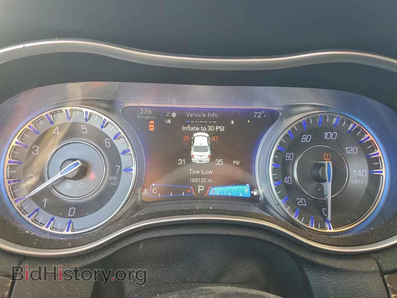 2017 CHRYSLER 300 - VIN: 2C3CCAEG6HH646090 - Фото 9