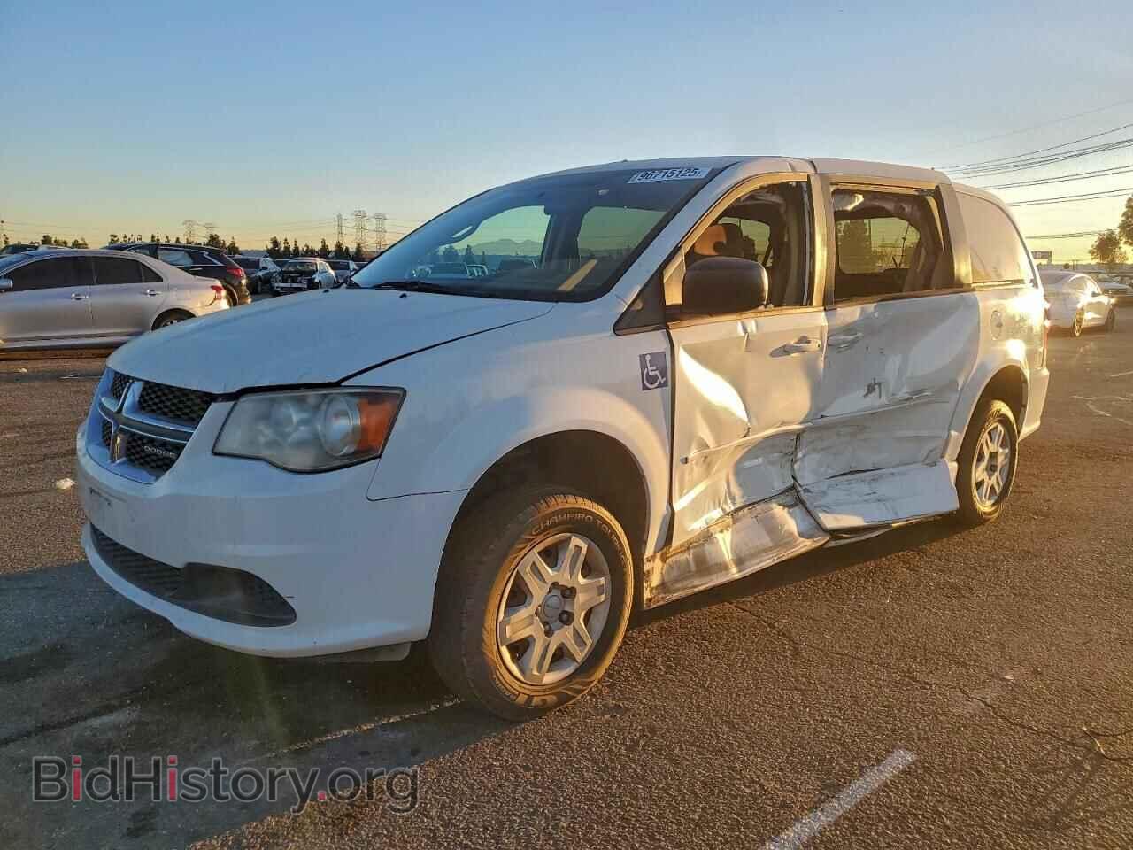 Photo 2D4RN4DG5BR779009 - DODGE All Models 2011