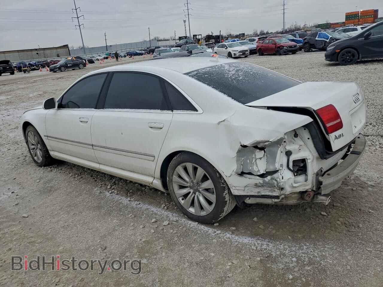 2010 AUDI A8 - VIN: WAUSVAFA4AN002402 - Фото 2