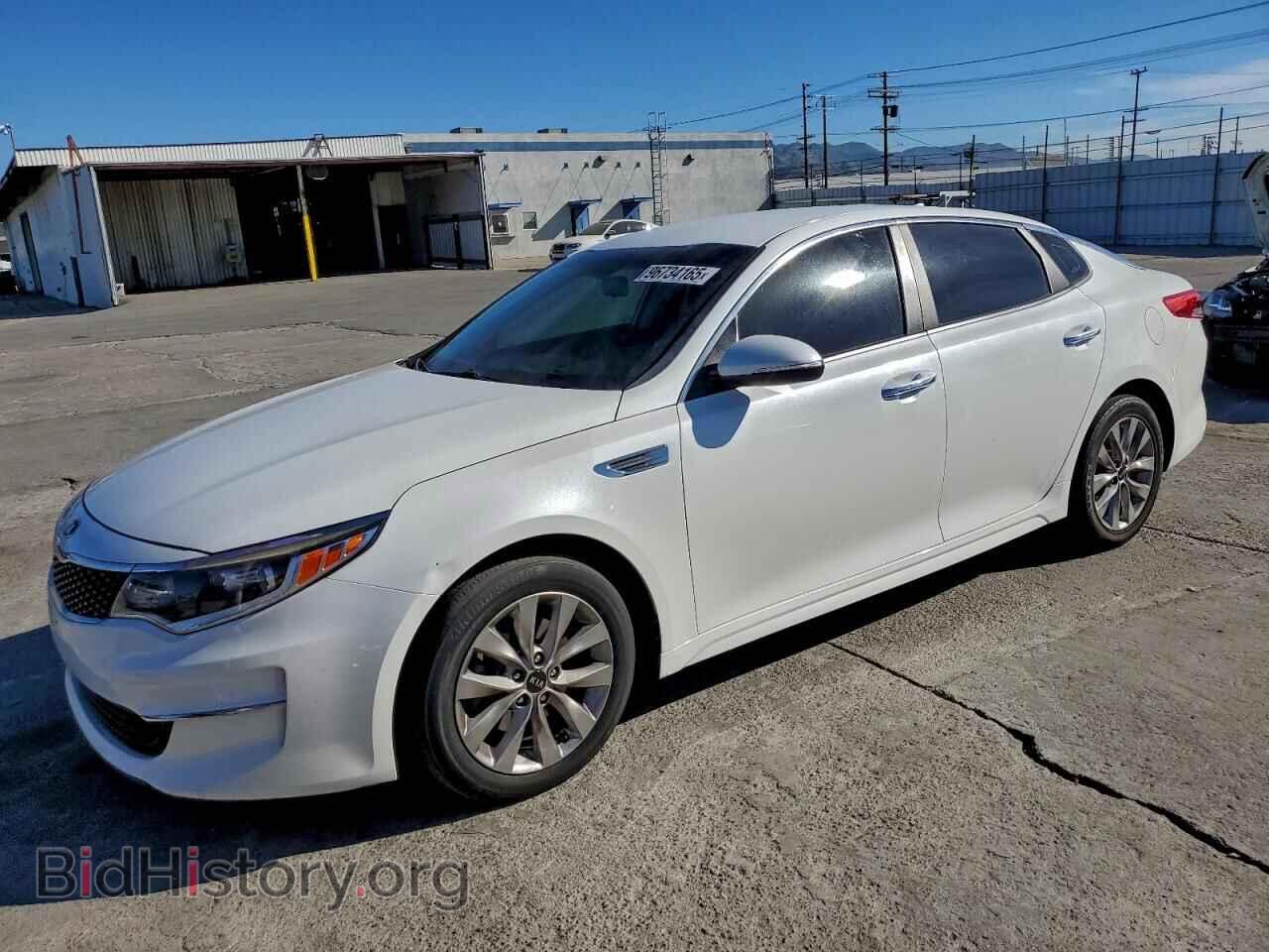 Photo 5XXGT4L3XGG045006 - KIA OPTIMA 2016