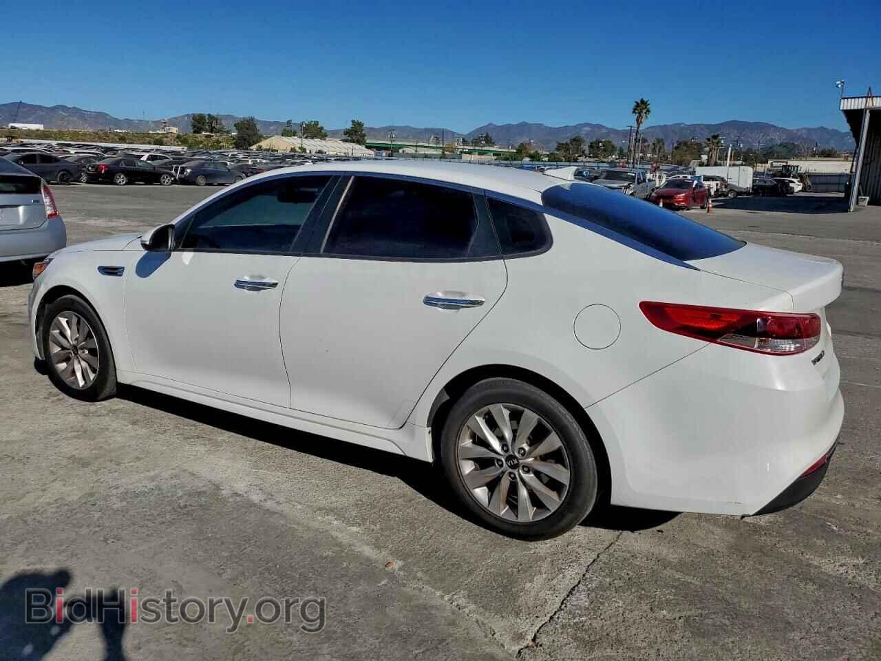 2016 KIA OPTIMA - VIN: 5XXGT4L3XGG045006 - Фото 2