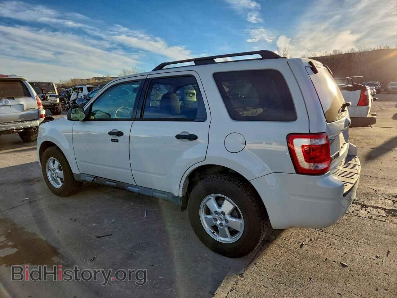 2012 FORD ESCAPE - VIN: 1FMCU0D77CKC18272 - Фото 2