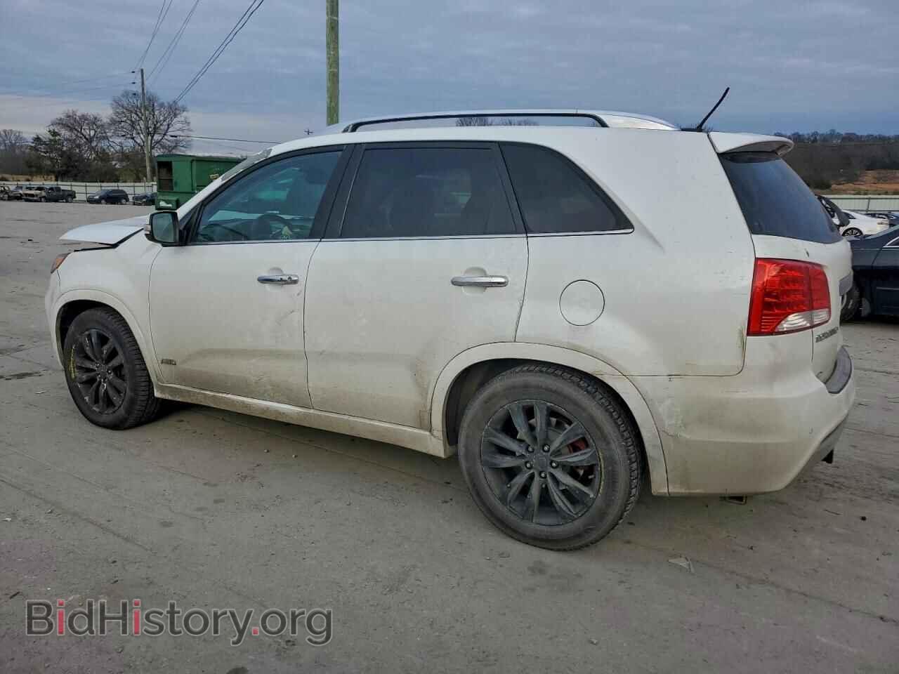 2012 KIA SORENTO - VIN: 5XYKWDA2XCG303946 - Фото 2