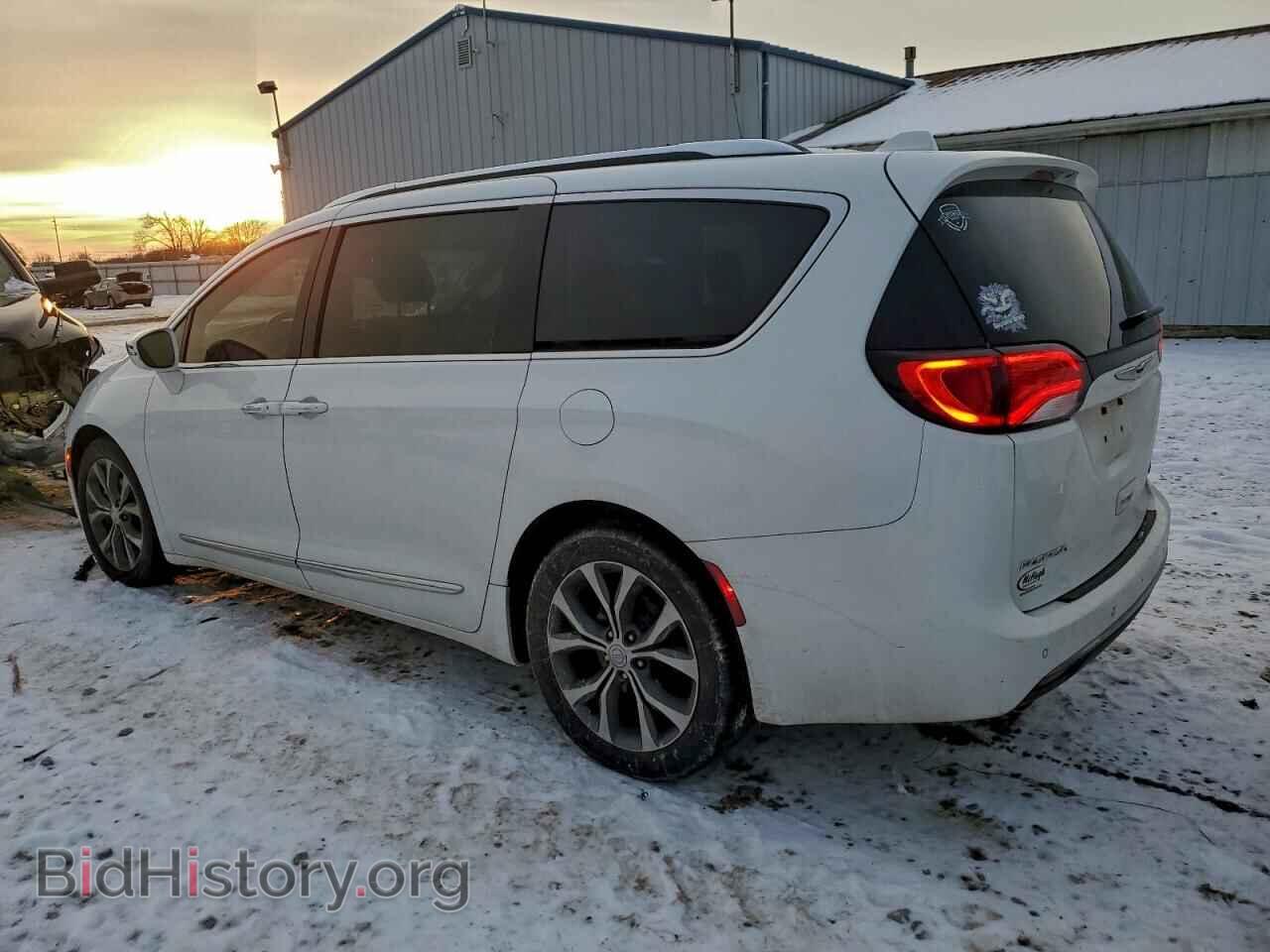 2017 CHRYSLER PACIFICA - VIN: 2C4RC1GGXHR803889 - Фото 2