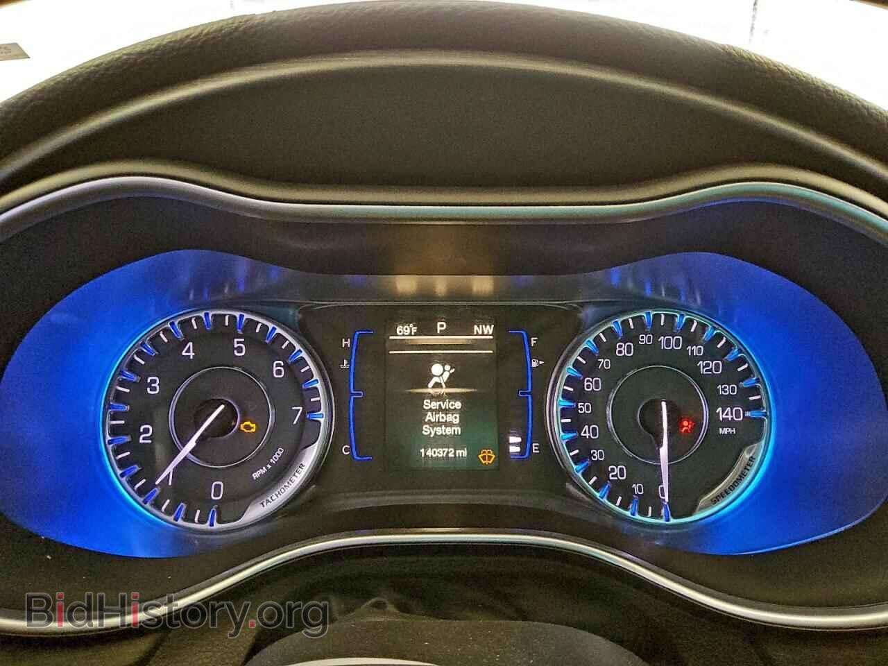 2015 CHRYSLER 200 - VIN: 1C3CCCAB4FN532549 - Фото 9