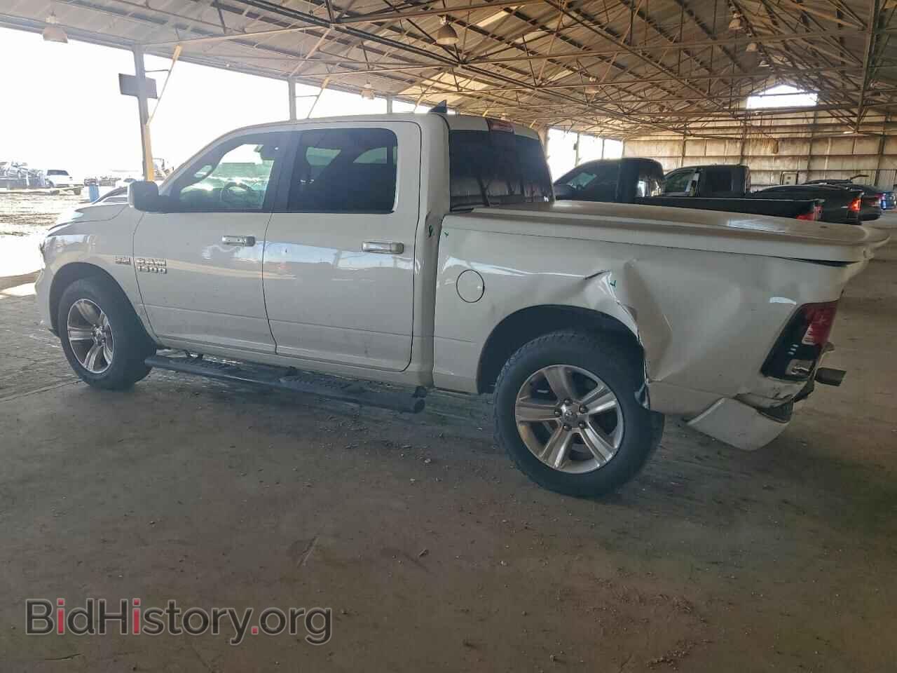 2016 RAM 1500 - VIN: 1C6RR7MT2GS281315 - Фото 2