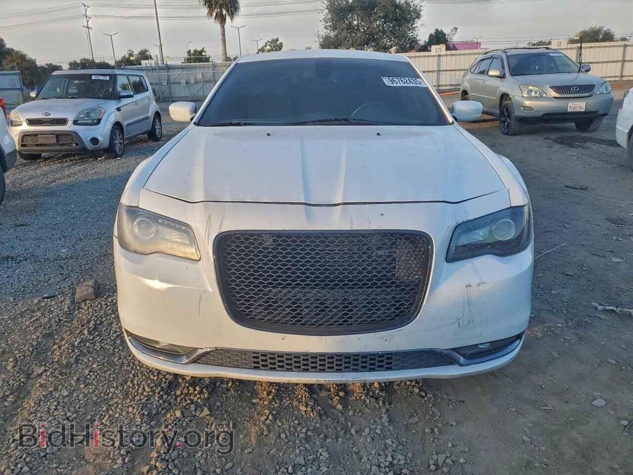 2019 CHRYSLER 300 - VIN: 2C3CCABG4KH654247 - Фото 5