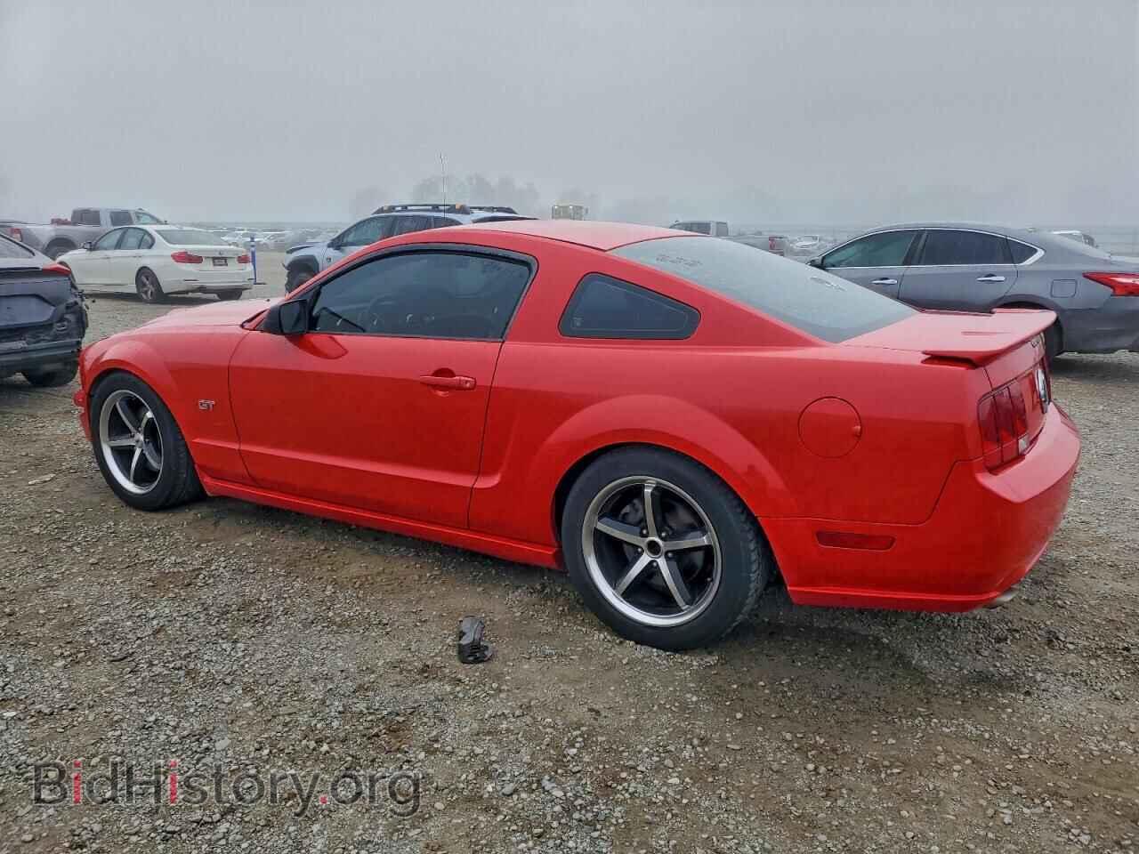 2006 FORD MUSTANG - VIN: 1ZVFT82H365239859 - Фото 2