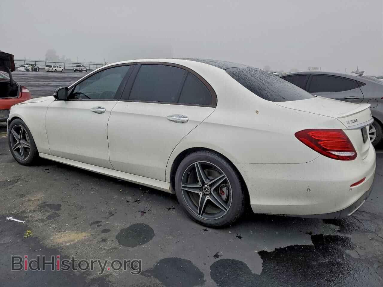 2018 MERCEDES-BENZ E-CLASS - VIN: WDDZF4JB7JA315859 - Фото 2